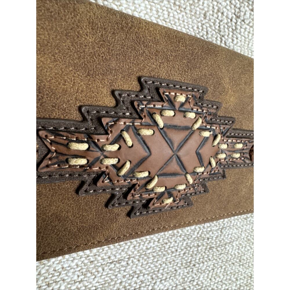 Trinity Ranch Aztec Collection Wallet Brown Western Accent Stitching RFID NWT - Picture 2 of 8